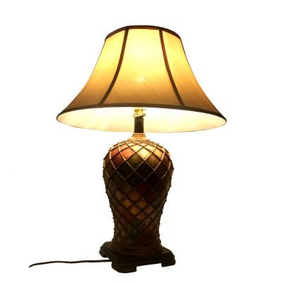 China Resin table lamp colorful farmhouse large table lamp contemporary resin for hotel for sale