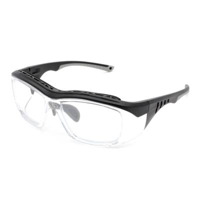 China Sports fashionable clear windproof glass outdoor safety PC recycling anti-fog glasses for lab work for sale