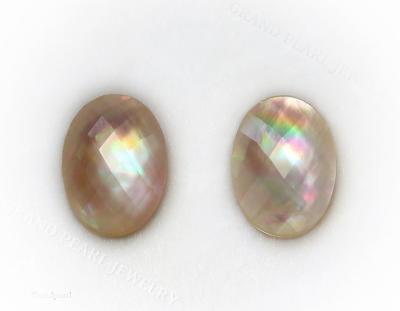 China - BROOM doublet cabochon - 13x18mm mother-of-pearl combined with faceted crystal - oval for sale