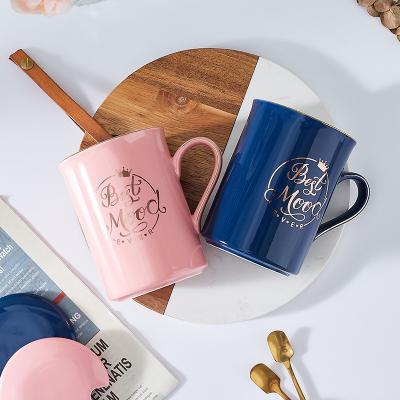 China Hot Selling Sustainable Box Ceramic Mug Mr. And Mrs. Luxury Korean Coffee Mugs With Lid Spoon for sale