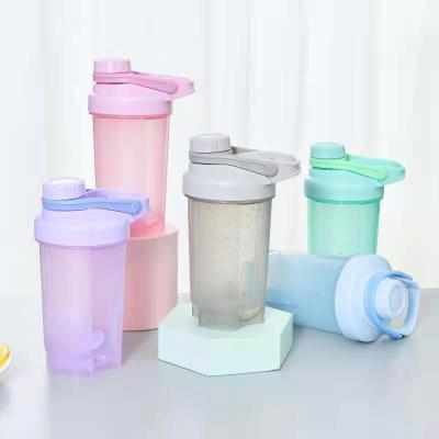 China Viable Wholesale Gym 550ml Bpa PP Protein Shaker Bottle With Ball Free Light Pink for sale