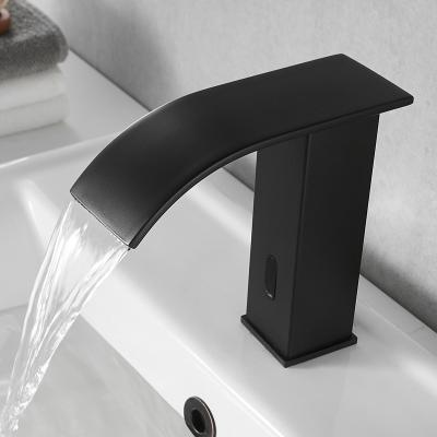 China Sense Faucets Sink Faucets Matte Black Bathroom Faucet Automatic Smart Waterfull Sensor Faucet for sale