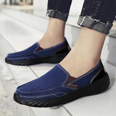 China Fashion trend loafers men's large size canvas shoes fashionable men's cloth men's one pedal lazy casual shoes for sale