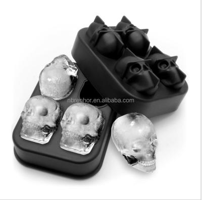 China Hot Viable Creative Reusable Silicone Skull Tray Mold Halloween Fashion 3D Skeleton Bone Ice Cube for sale