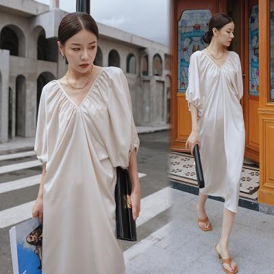 China Five Point Sleeve Loose Women'S Beachwear Dresses Backless Stitching French Style Dress zu verkaufen