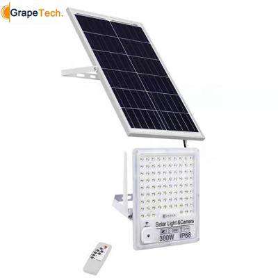 China Night Version Grape Flood Light 300w 1080p HD Solar CCTV Solar Outdoor Waterproof Wireless Wifi Flood Light for sale