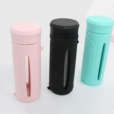 China Outer Male And Female Student Office Business Glass Couple Water Cup Sustainable Inner Borosilicate Silicone for sale