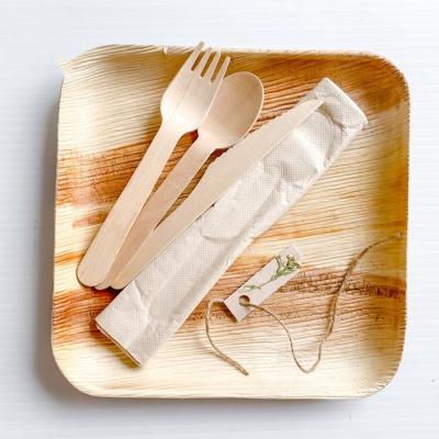 China High Quality Disposable Set Wooden Disposable Tableware Spoon Knife Fork For Any Occasion CutleryWith Biodegradable Disposable Napkin for sale