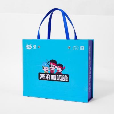 China Cheap Recyclable Kraft Suit Paper Gift Bags Plain Paper Personal Wedding Shopping Bags With Customized Logo for sale