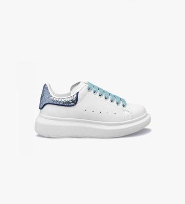 China Flash shoes fashion joker internal stepping sneakers new light blue small tail women's anti-skid white shoes for sale