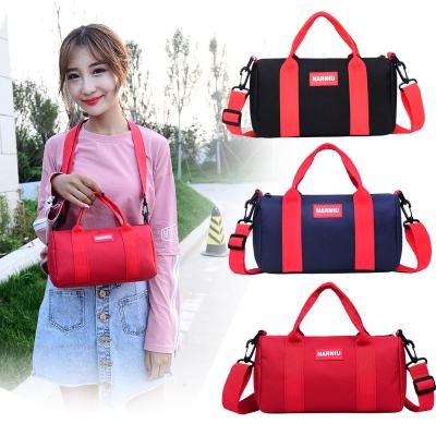 China Bright Color Eco-friendly Fashion Smart Wholesale Girls Duffel Bag Customer Sport Cheap Duffel Bag For Fitness for sale