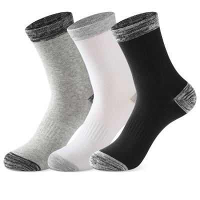 China Wholesale Big Size Cotton Designer Sports Breathable Socks Men's Basketball Team Sweat-absorbent Crew Socks for sale