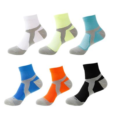 China New Men's Compression Socks Breathable Sports And Leisure Thickening Cotton Ankle Compression Non-slip Invisible Breathable Socks for sale