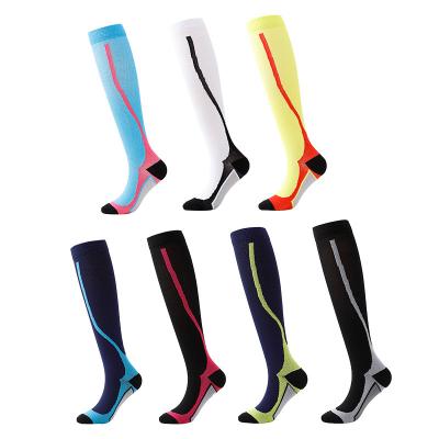 China New Style Breathable High Quality Men Compression Socks Running Nylon Socks Nurses Manufacturers Sport High Pressure Knee Socks for sale