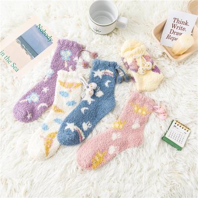 China New QUICK DRY Thermal Women Slipper Ankle Socks Winter Plush Short Bed Socks Shear Boots Lounge Fluffy Soft Warm Socks for sale