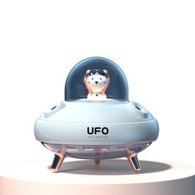 China UFO Shape Air Humidifier Dual Jet Humidifier Built In 2000 MAH Battery UFO Design Silent Natural Fog for sale