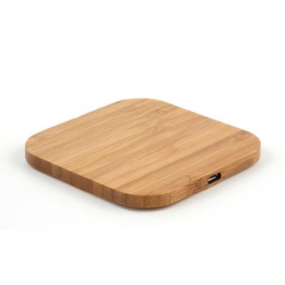 China Mobile phone Amazon shopify hot sale 5W 10W wooden bamboo cordless charger square bamboo heart shape eco-friendly wireless charging protection for sale