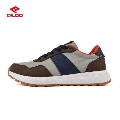 China Qiloo Custom Durable EVA Non-slip Men's Lace-Up Sports Running Shoes And Sneakers for sale