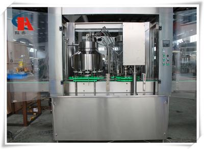 China Automatic Carbonated Beverage Filling Machine Adopting Equal Pressure Filling Principle for sale