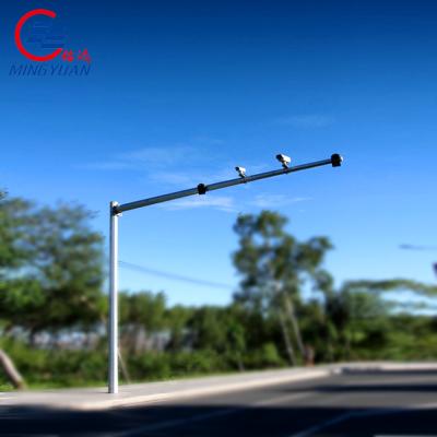 China Tapered L Shaped Galvanized Solar CCTV Pole Camera Mounting Extension Q460 zu verkaufen