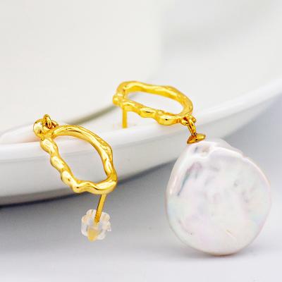 China Jewelry Romantic Freshwater White Coin Pole Flattened Button Pearl Earrings S925 Sterling Silver Gold Pearl Earring for sale