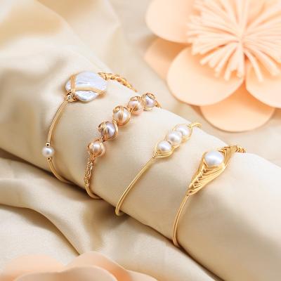 China 2022 new design 18k gold plated bracelet 9mm high quality freshwater baroque pearl jewelry for sale