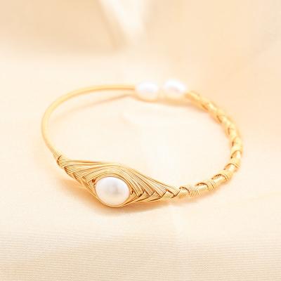 China 2022 Fashion Trendy Simple Handmade Freshwater Pearl Bracelet Elegant Bracelet Jewelry Birthday Gift For Women for sale