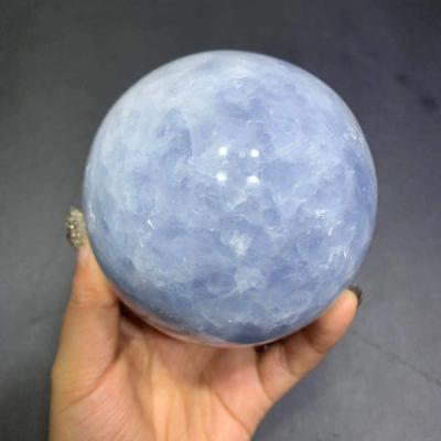 China Natural Gemstone Blue Egg Sphere Crystal Therapy Quartz Ball Europe Celestite Crystal Crafts For Decoration for sale