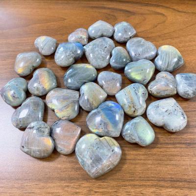 China Wholesale high quality folk healing crafts Europe nature crystal hearts of labradorite for home decoration for sale