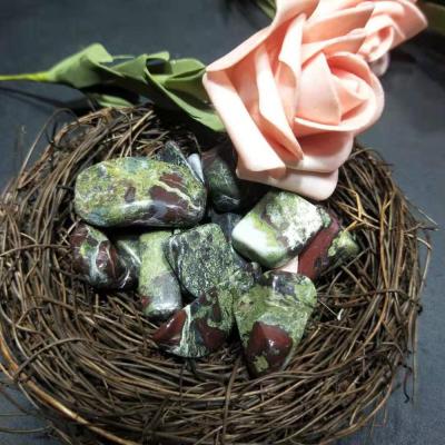 China Europe hot sale reiki crystal therapy dragon blood tumble stone healing high quality natural stone crystals for home decoration for sale