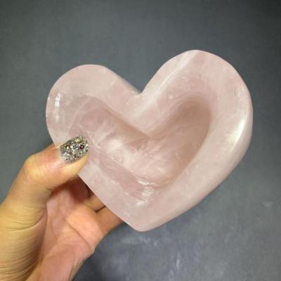 China Europe Hot Selling Natural Crystal Rose Quartz Heart Shape Bowl Rose Gemstone Crystal Vessel Crafts For Love Wedding Gifts for sale