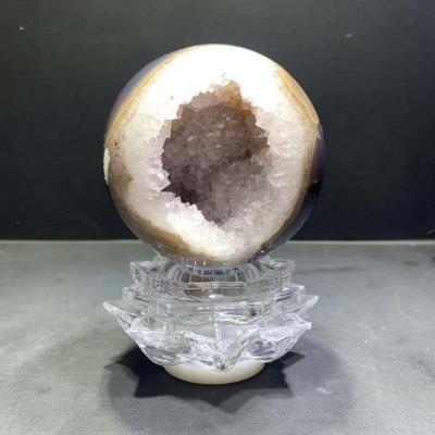 China Europe Nature Gemstone Geode Agate Carved Polished Ball Round Crystal Ball DecorationFengshui Crystal Crafts For for sale