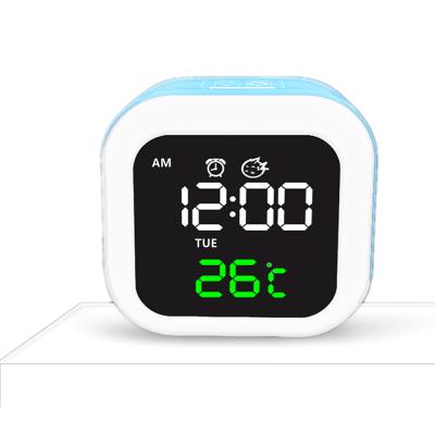 China Creative Custom Electronic Unique Creative Home Office Art Temperature LED Alarm Clocks Modern Digital Clocks Decoration for sale