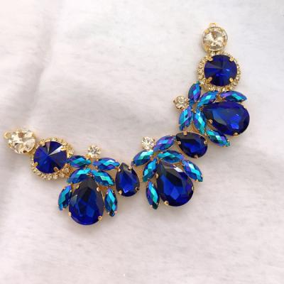 China Flatback Crystal Rhinestone Applique Blue Red Sew on Rhinestone Chain for Dance Party Dress Decoration Wedding Dress Sash Necklace for sale