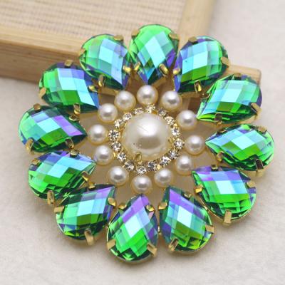 China Flatback Green AB Round Flower Shape Rhinestone Applique Sew On Brooch Rhinestone Crystal Strass For Dress Hats Bags Decoration for sale