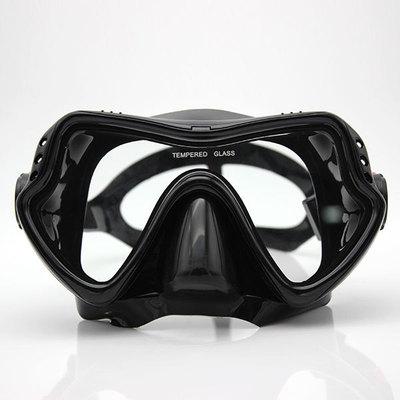 China Sustainable& Generous Wholesale Scuba Diving Equipment Mask Dry Snorkel Set for sale