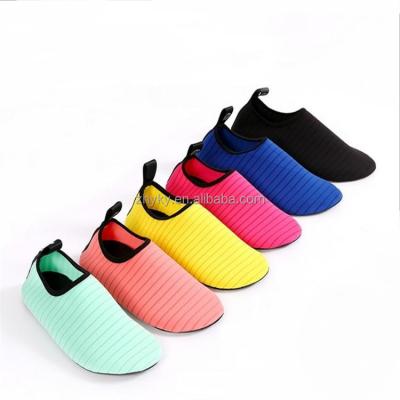 China Multifunctional Quick-Dry Soft Unisex Bath Flexible Barefoot Water Skin Beach Shoes Yoga Diving Shoes for sale