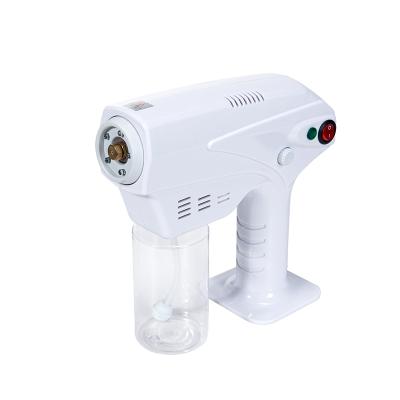 China 2021 New Garden Mist Spray Gun Portable Rechargeable Cordless Mist Sprayer Nano Gun With Blue Ray Anion for sale