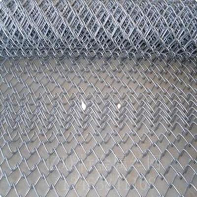 China Excellent Plain Weave Quality PVC Coated Galvanized Chain Link Fence for sale