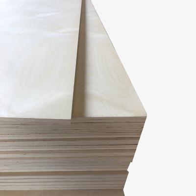 China EUROPEAN E0/E1 Grade Full Solid Birch Plywood BB/B BB/CP Russian Baltic Birch Plywood 4tfx8tf Plywood for sale