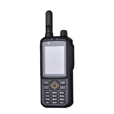 China handheld smartphones 3500mAh (10km 20km 30km 50km 500km 300km 100km 200km 5000km range portable zello PTTs long range 4g walkie talkie save battery) for sale