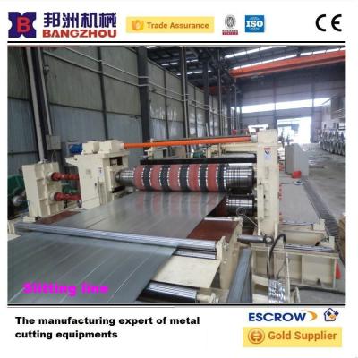 China La bobina hidráulica económica del metal que raja la línea máquina con hacia fuera marca con hoyos en venta