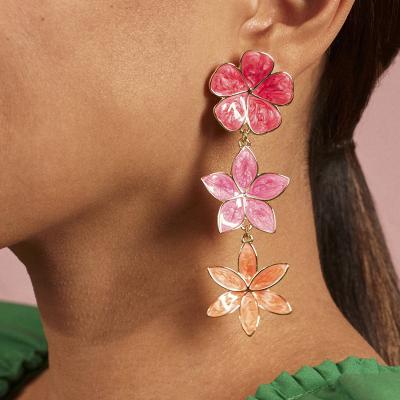 China 2021 TRENDY European and American style new garland oil drip flower drip earrings, ladies summer trend earrings exquisite sta for sale