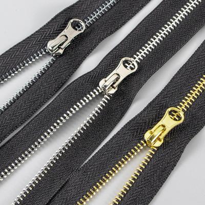 China Customizable Auto Lock 3# 5# 7# Brass Zipper With Semi Auto Lock Slider For Jeans for sale