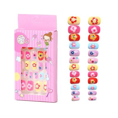 China Easy To Apply 24 Pcs Children Nails Cartoon Full Cover Candy Cute Fake Fake Nails Kids Gift for sale