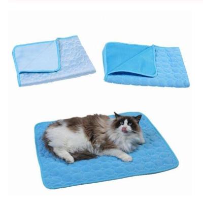 China Hand Wash Pet Supplies Keep Dogs Cats Cool Summer Reusable Pet Cooling Pad Pet Ice Cooling Mat for sale