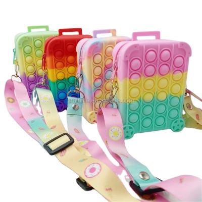 China Wholesale New Style Cute Girl's Cute Silicone Coin Figet Purse With Adjustable Body Cross Belt for sale