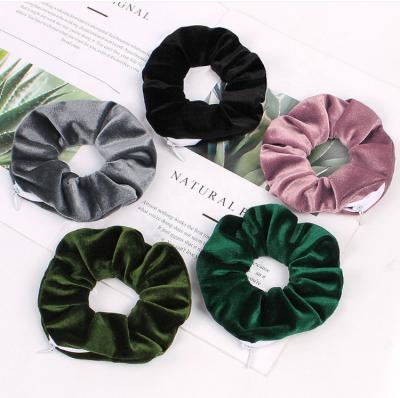 China Premium Fabric Velvet Scrunchies Zipper Hair Scrunchies Women Pocket Elastic Hair Bands for sale