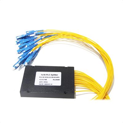 China FTTH 0.9mm Steeltube 1x16 SU UPC PLC Fiber Splitter for sale