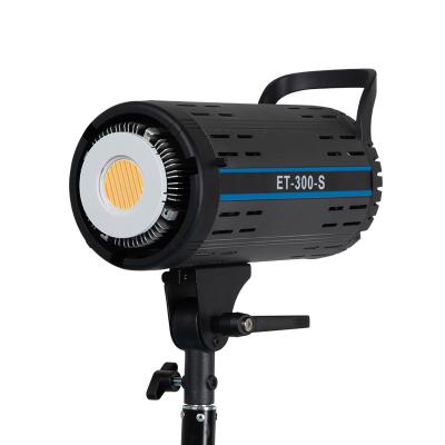 China Professional Light Suitable Multiple Photography Scenarios Photography Light Kit Sufficiency Light ET-300-S for sale